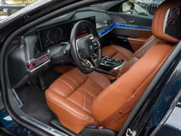 750e MSp/ExecutiveL/TV/Massage/Ventilation/IconicG/SkyLounge
