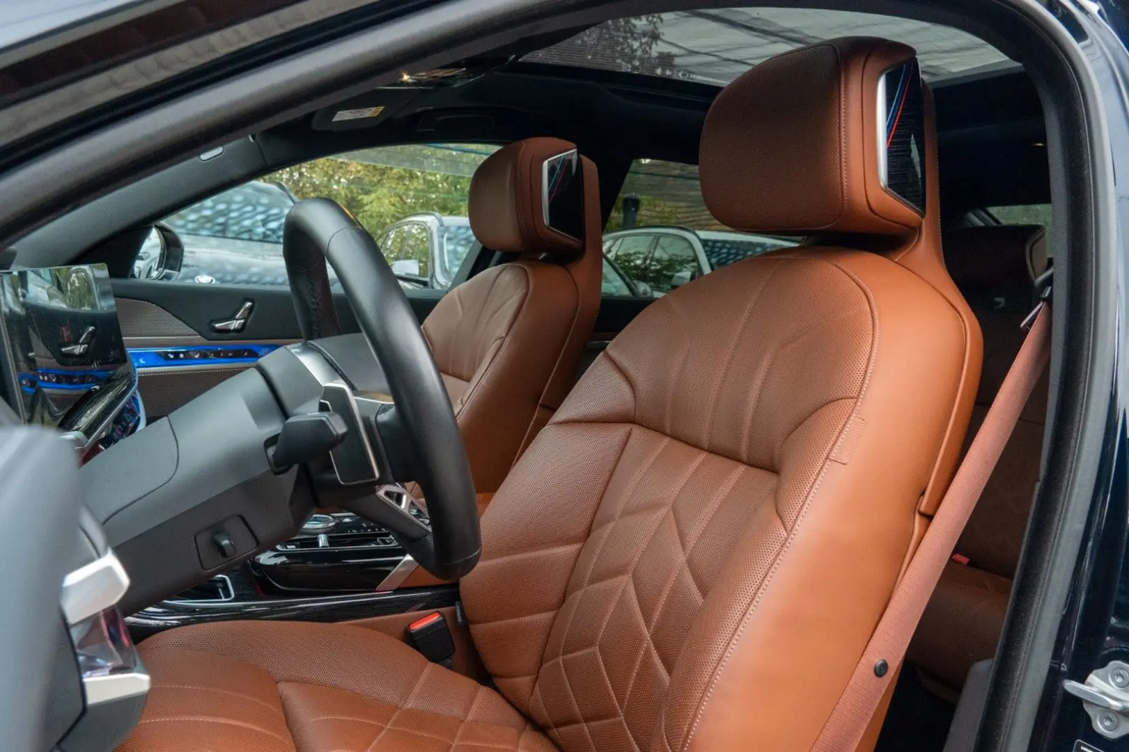 750e MSp/ExecutiveL/TV/Massage/Ventilation/IconicG/SkyLounge
