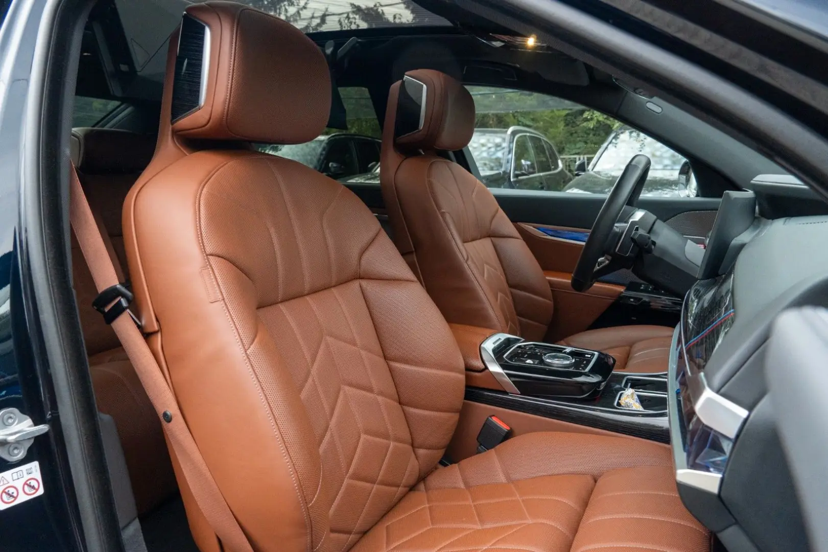 750e MSp/ExecutiveL/TV/Massage/Ventilation/IconicG/SkyLounge