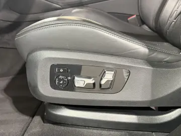 X6 M60i xDrive Standhzg AHK M-Sitze ACC DA-Pro