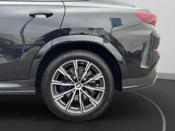 X6 M60i xDrive B&W HiFi Standheiz. Driving+Parki