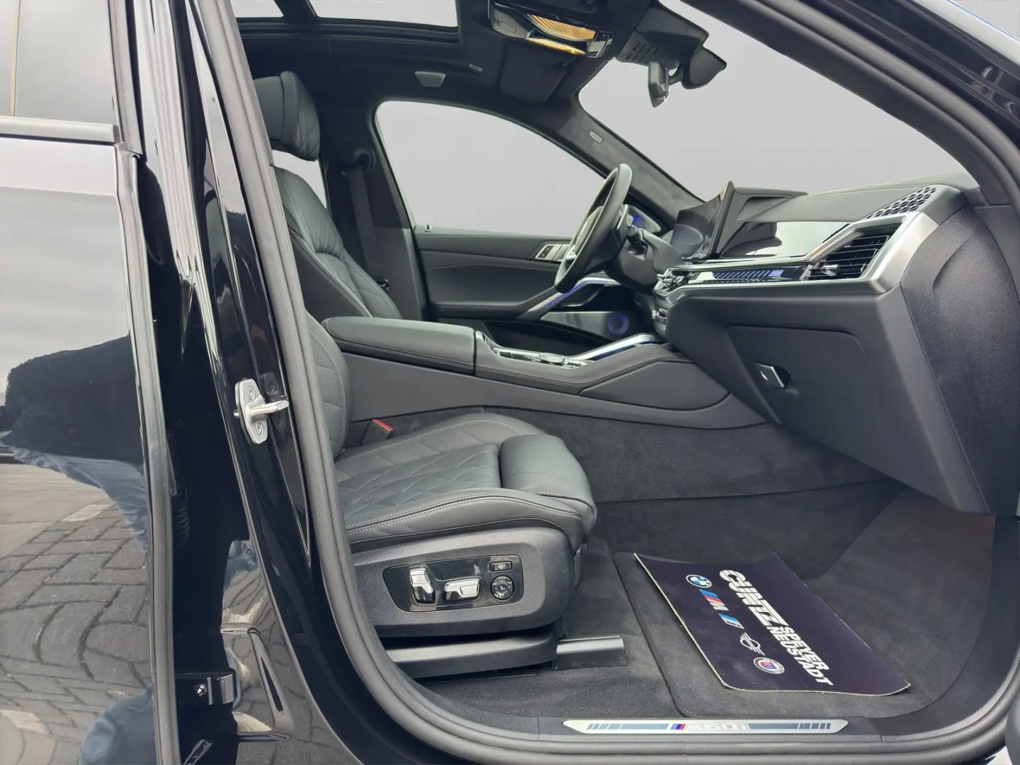 X6 M60i xDrive B&W HiFi Standheiz. Driving+Parki