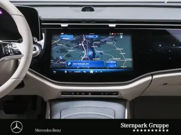 E 300 de EXCLUSIVE Distro+Pano+HAL+AIR+HYPER+
