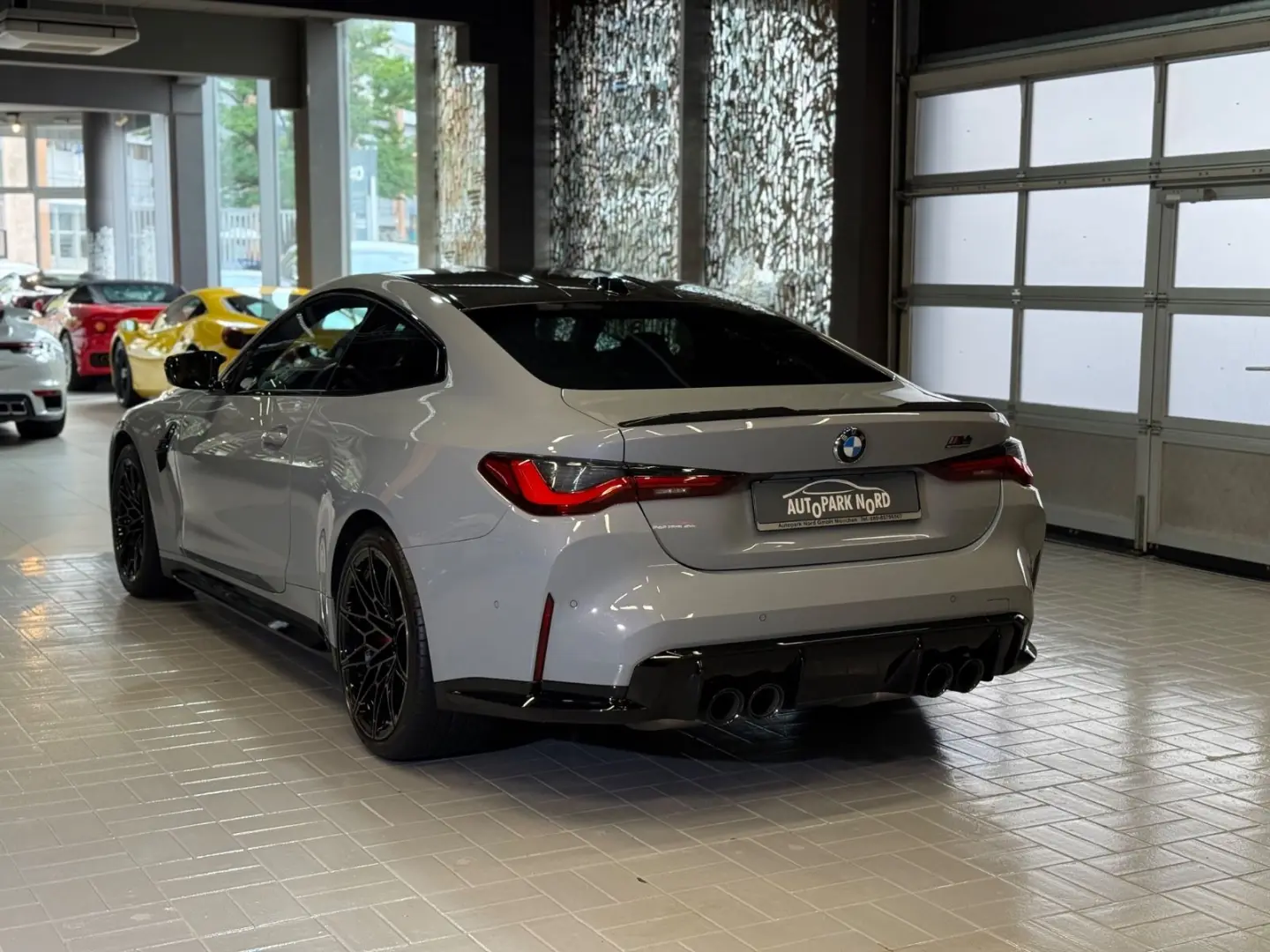 M4 Coupe xDrive Competition