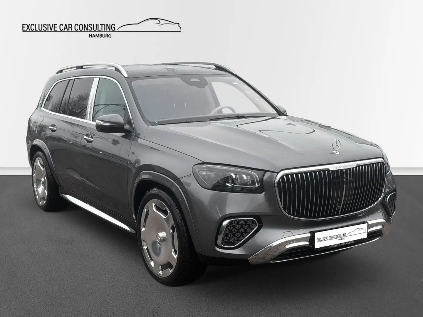 GLS 600 Maybach *5 Seats *MY25 *TV *Grey/Brown