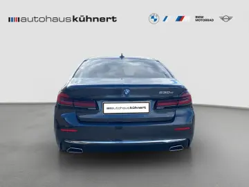 530e iPerformance Luxury Line ACC 360° 1. Hand L