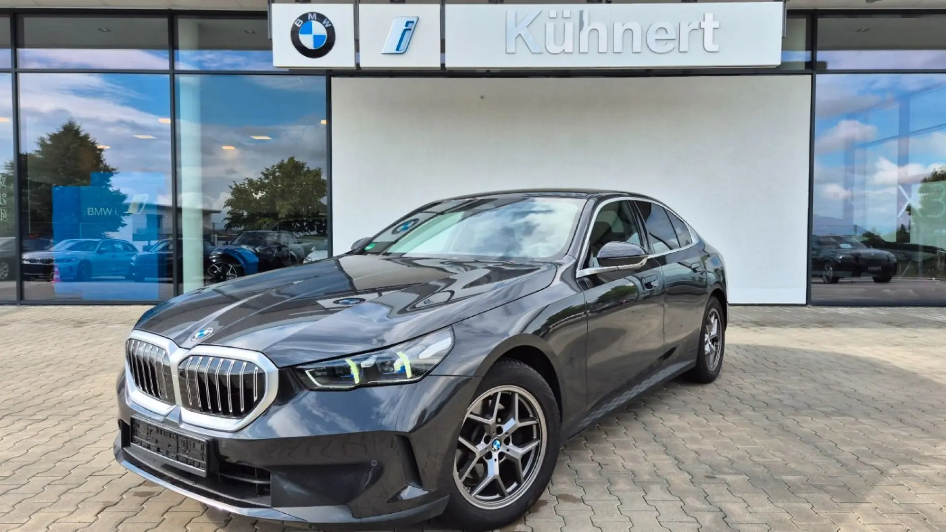 520i Limousine/Ventilation/360/H&K/Hud