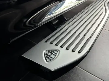 GLS 600 Maybach 4M- 3D- E Body- Fridge- TV
