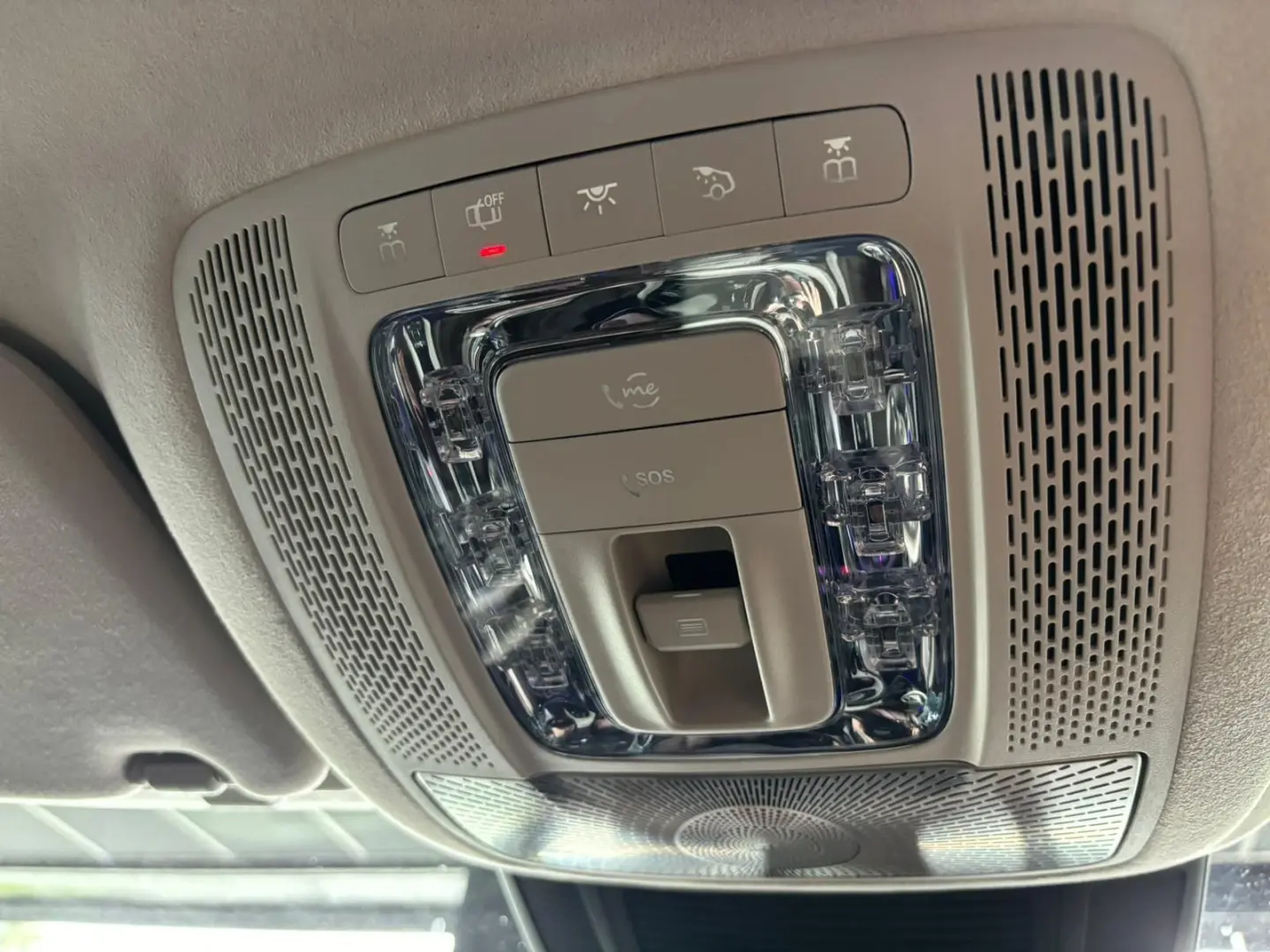 GLS 600 Maybach 4M- 3D- E Body- Fridge- TV