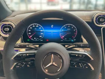 GLC 200 4M EDITION AMG-Line+Night+AHK+DISTRONIC