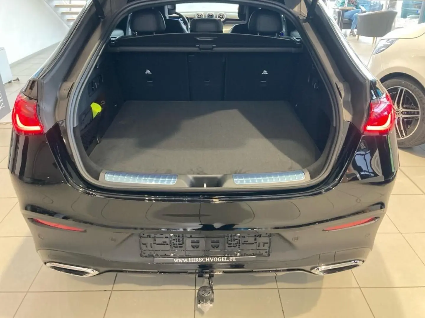 GLC 200 4M EDITION AMG-Line+Night+AHK+DISTRONIC