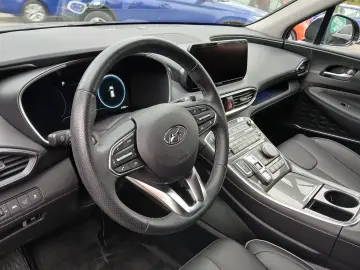 Hyundai Santa Fe Hybrid 4WD 6AT Luxury