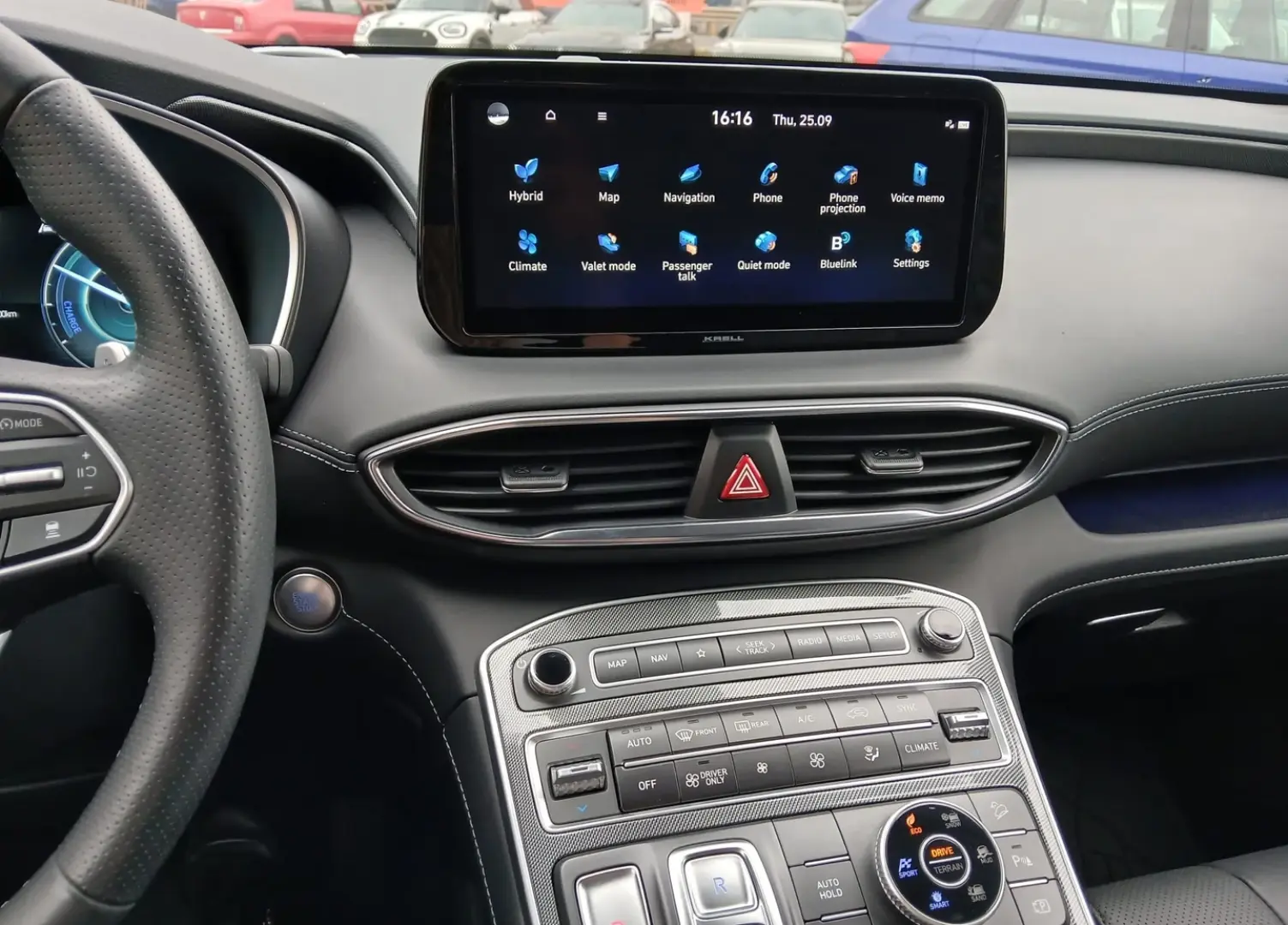 Hyundai Santa Fe Hybrid 4WD 6AT Luxury