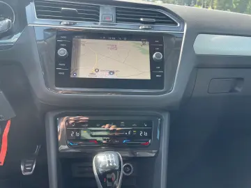 Tiguan 1,5 TSI Move Navi LED SHZ Kamera ACC
