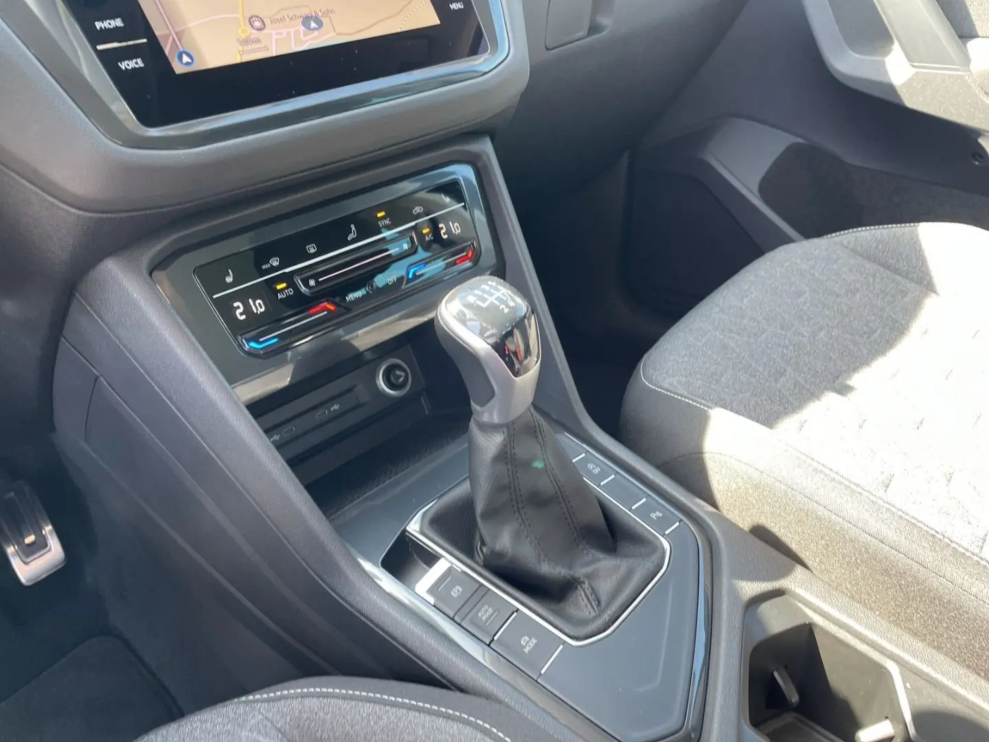 Tiguan 1,5 TSI Move Navi LED SHZ Kamera ACC