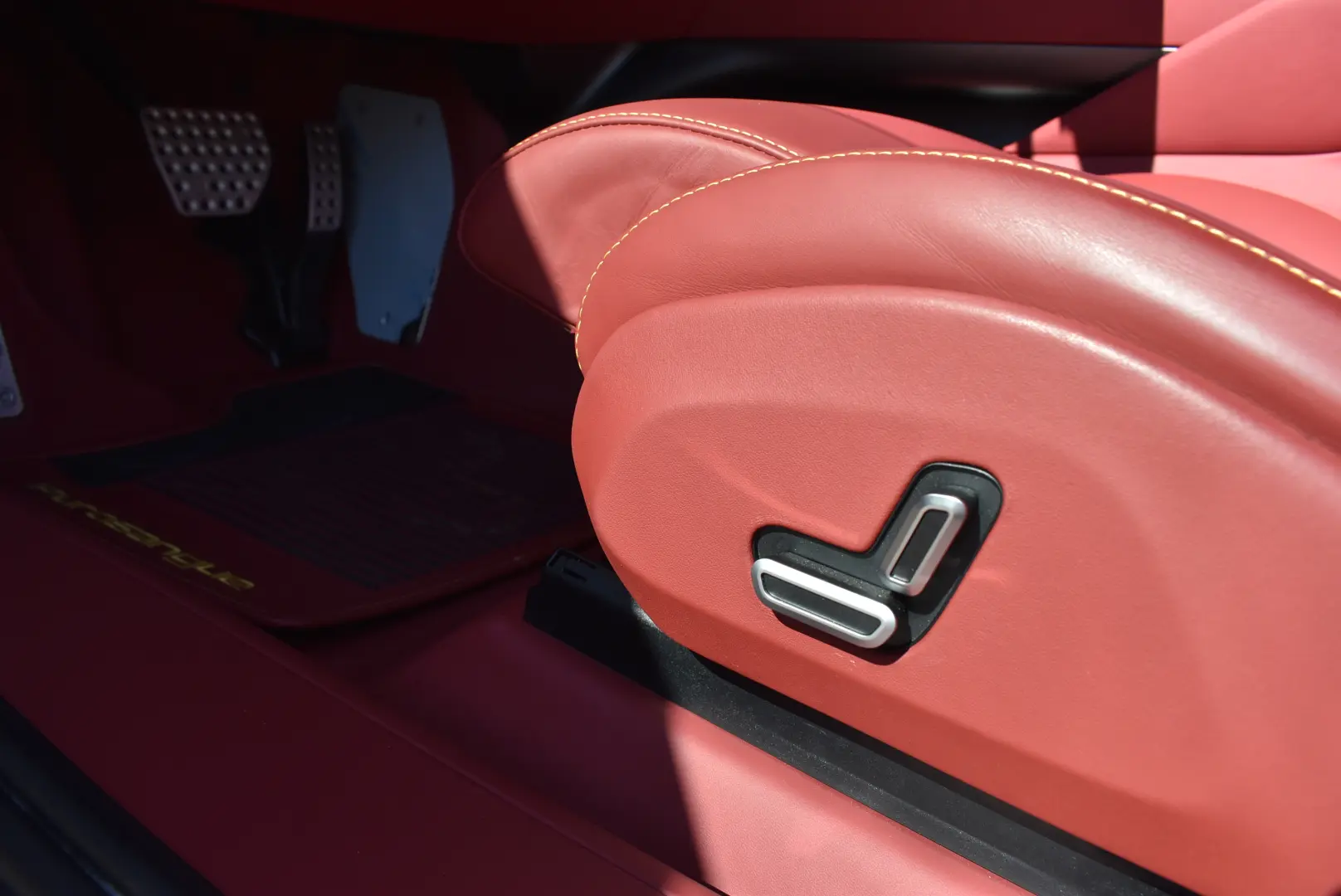 FERRARI PUROSANGUE