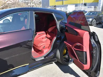 FERRARI PUROSANGUE