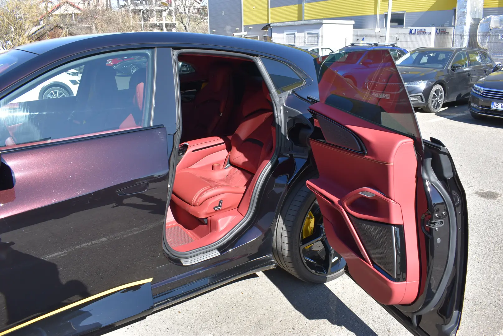 FERRARI PUROSANGUE