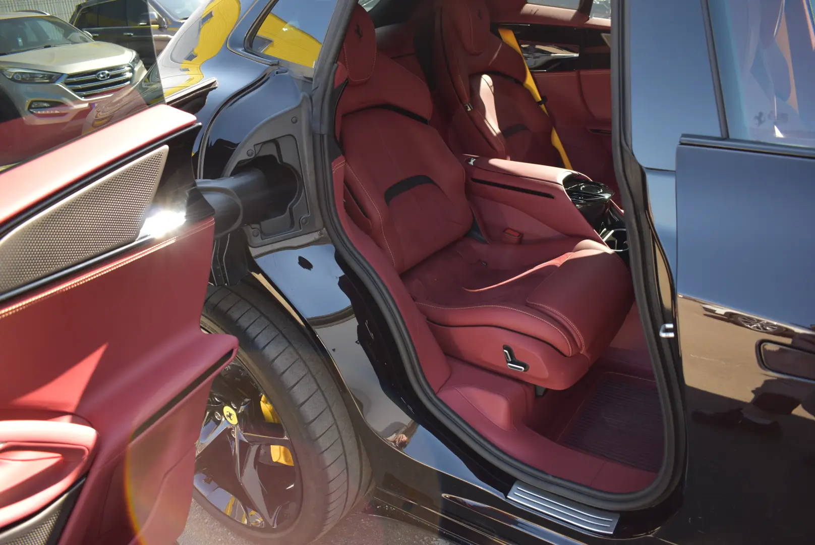 FERRARI PUROSANGUE