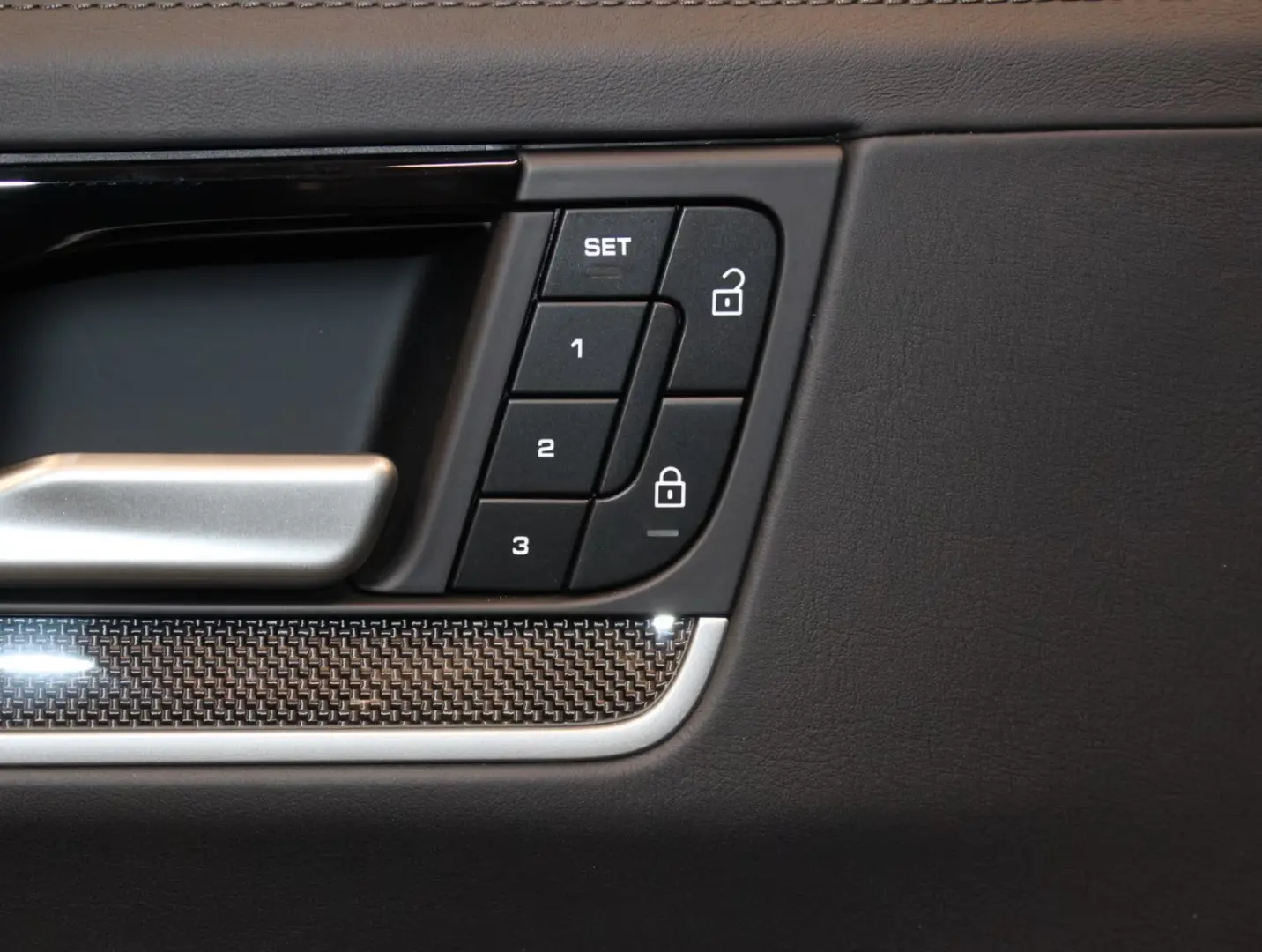 Porsche Cayenne Cupă de carbon Leichtbau*NP