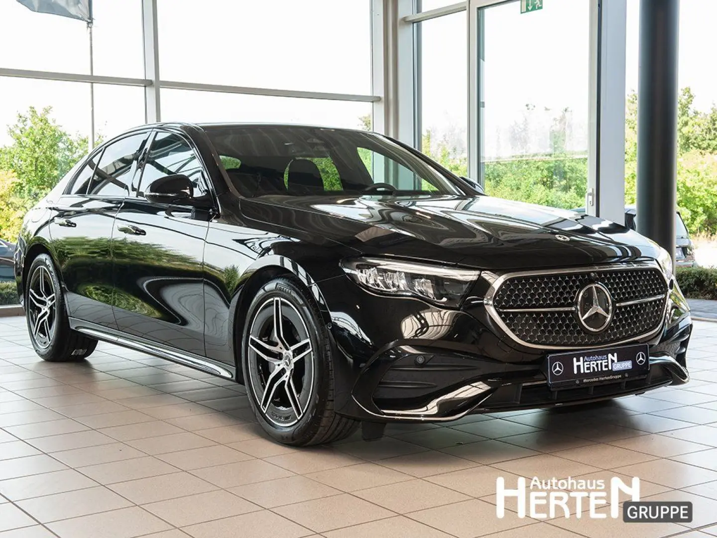 E 200+AMG+NIGHT+LED+KEYLESS+AMBIENTE+19ZOLL+SHZ