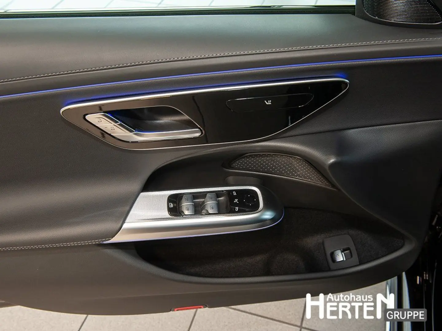 E 200+AMG+NIGHT+LED+KEYLESS+AMBIENTE+19ZOLL+SHZ