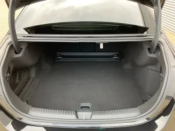 E 200 Limousine AMG Line LED*Superscreen*Distro*