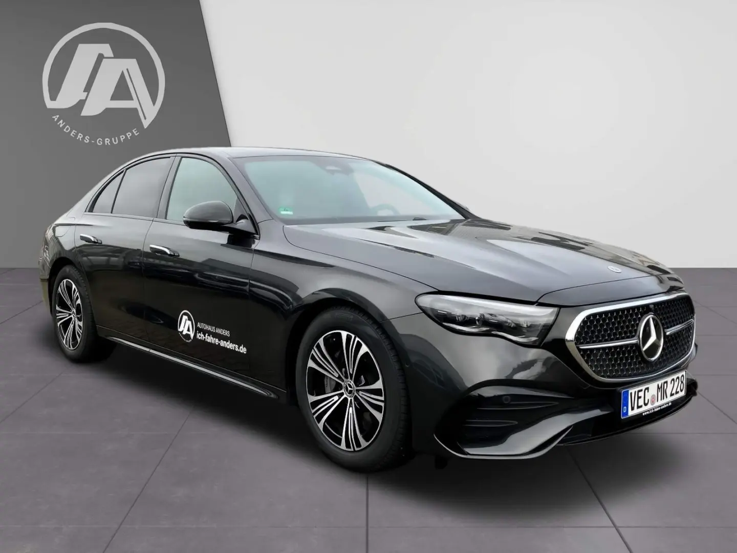 E 200 +AMG+SHZ+AHK+Night+SpurW+W-Paket+ParkAss.