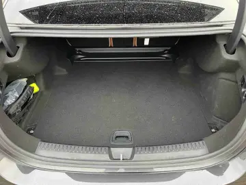 E 200 +AMG+SHZ+AHK+Night+SpurW+W-Paket+ParkAss.