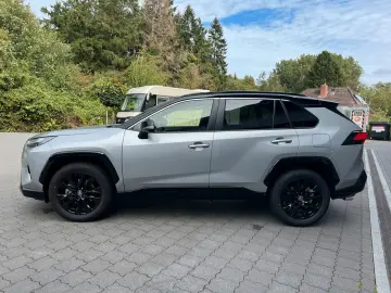 RAV 4 2.5 Hybrid 4x2 Style VOLL JBL+360°+LEDER