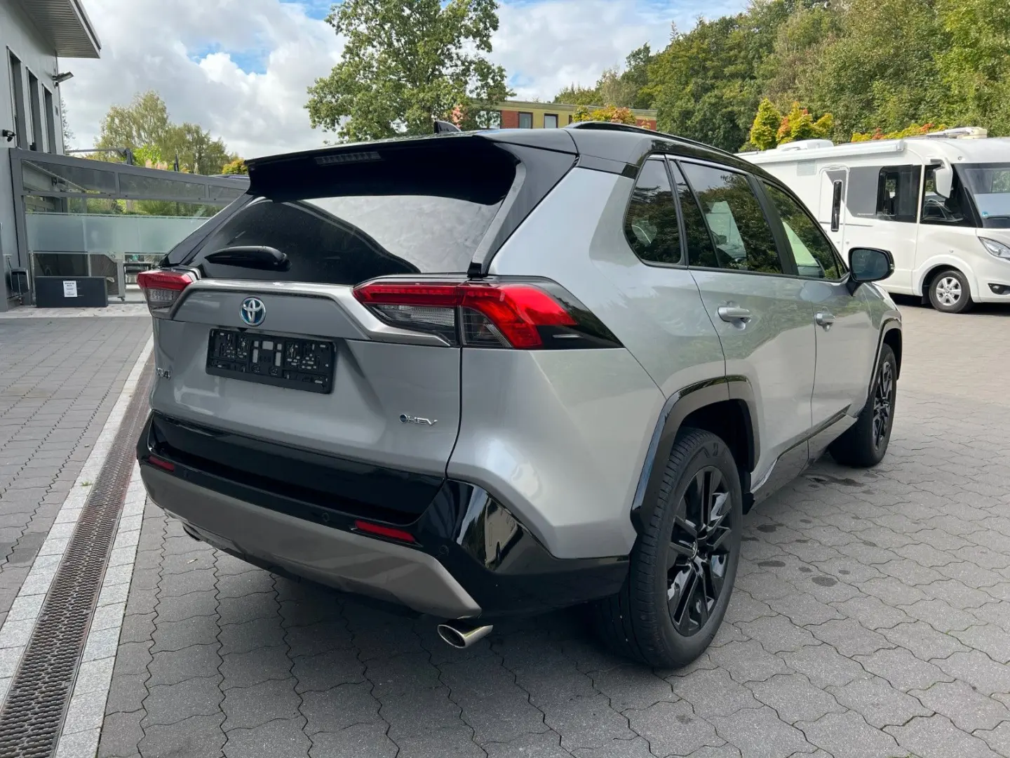 RAV 4 2.5 Hybrid 4x2 Style VOLL JBL+360°+LEDER
