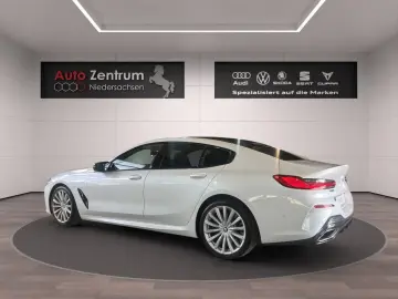 M 850i i M Sport xDrive 4.4 530 PS Harman-Kardon