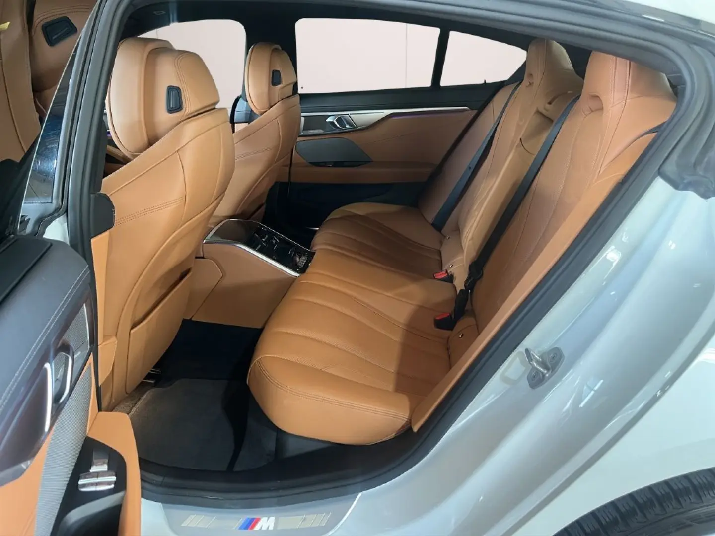 M 850i i M Sport xDrive 4.4 530 PS Harman-Kardon