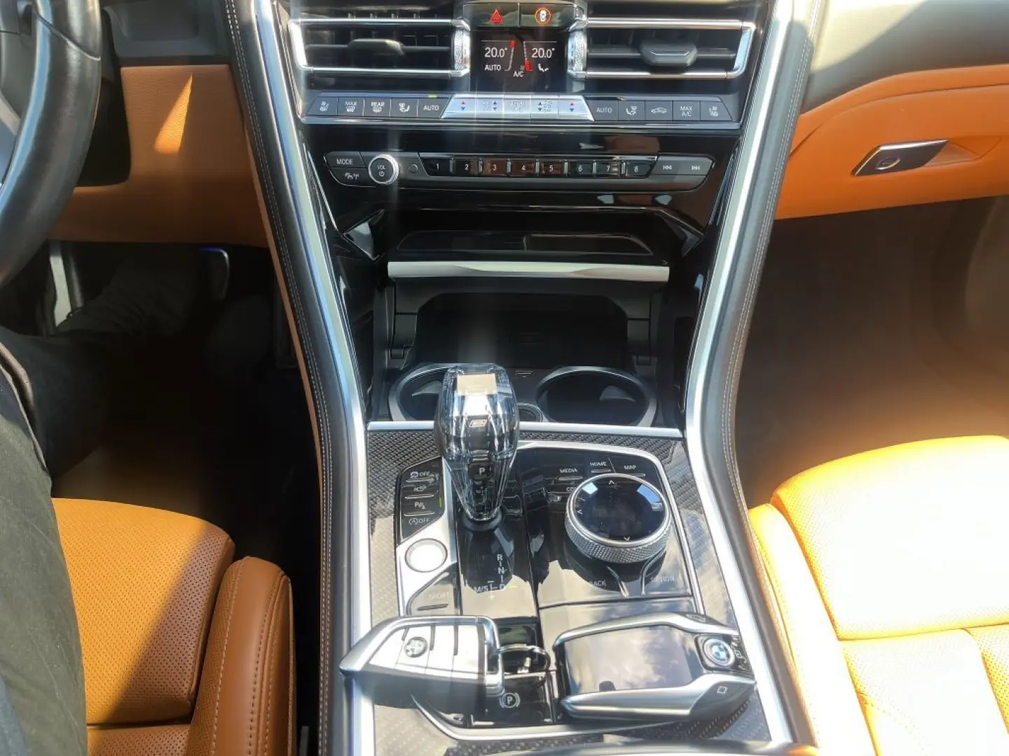 M 850i i M Sport xDrive 4.4 530 PS Harman-Kardon