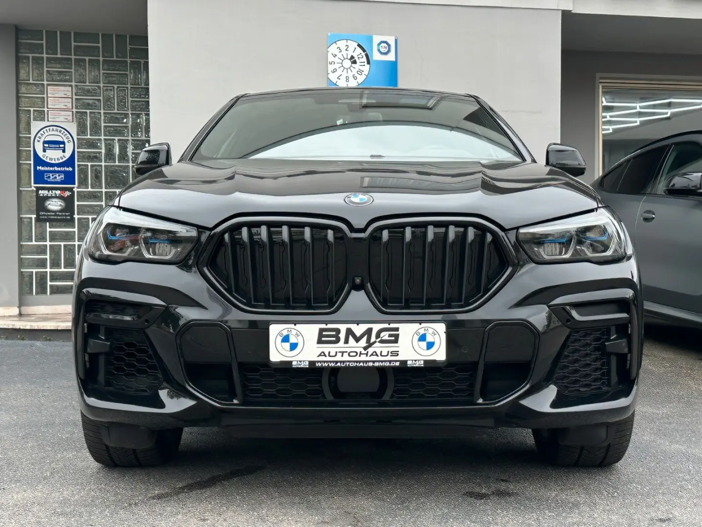 X6 M50i Shadow Iconic Massage DAProf PA+ Laser