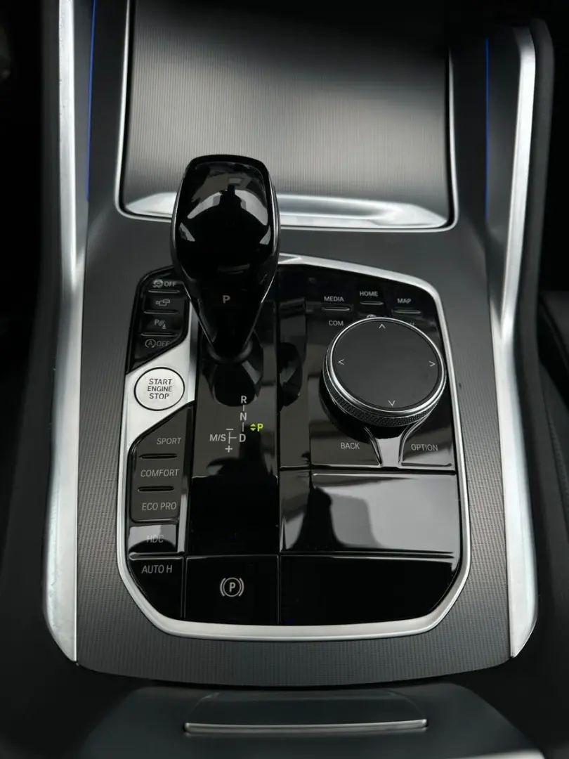 X6 M50i Shadow Iconic Massage DAProf PA+ Laser