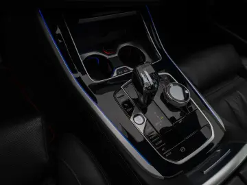 X5 M50i Spezial Edition Laser B&W DisplKey Voll
