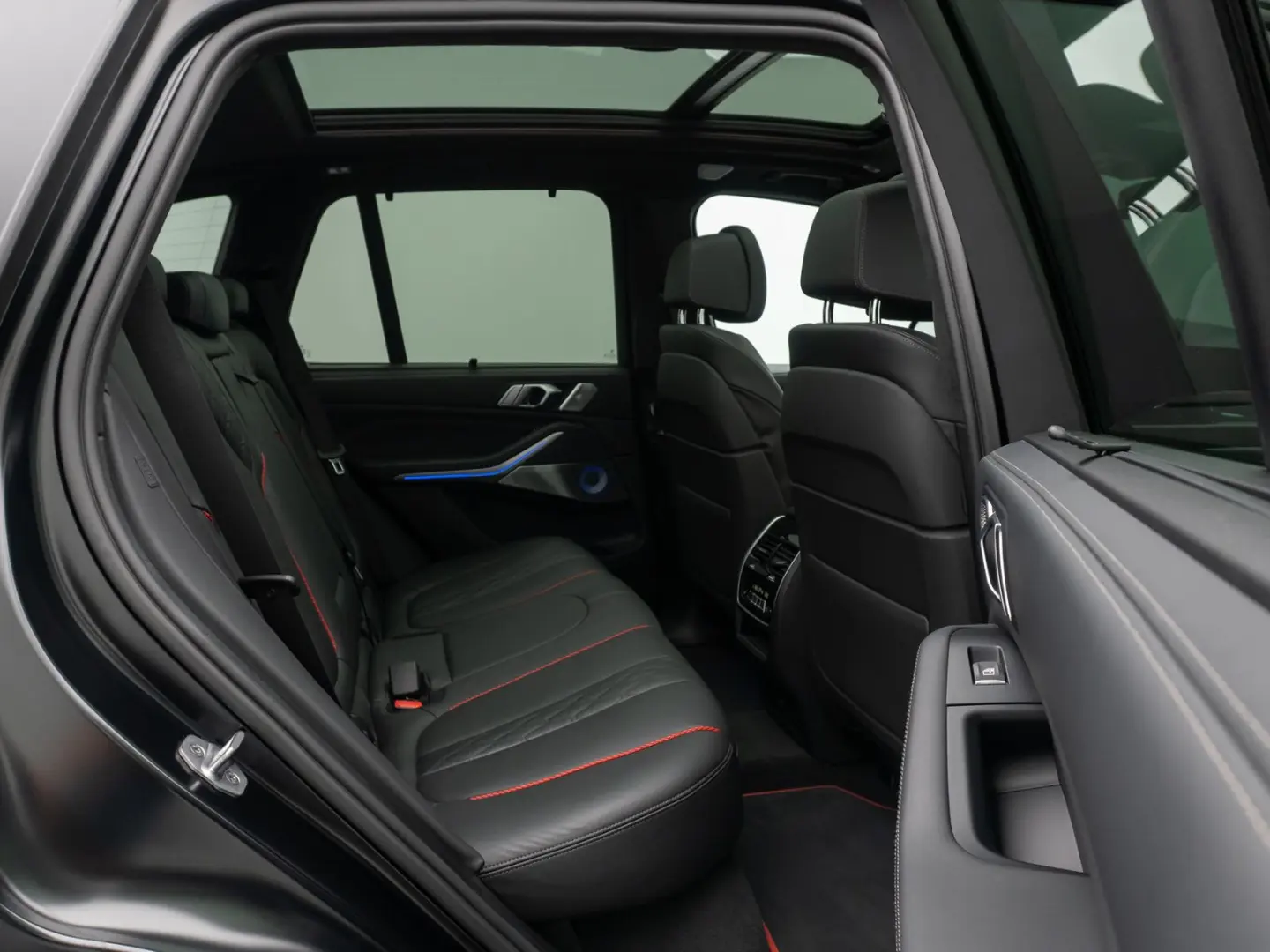 X5 M50i Spezial Edition Laser B&W DisplKey Voll