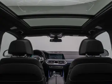 X5 M50i Spezial Edition Laser B&W DisplKey Voll