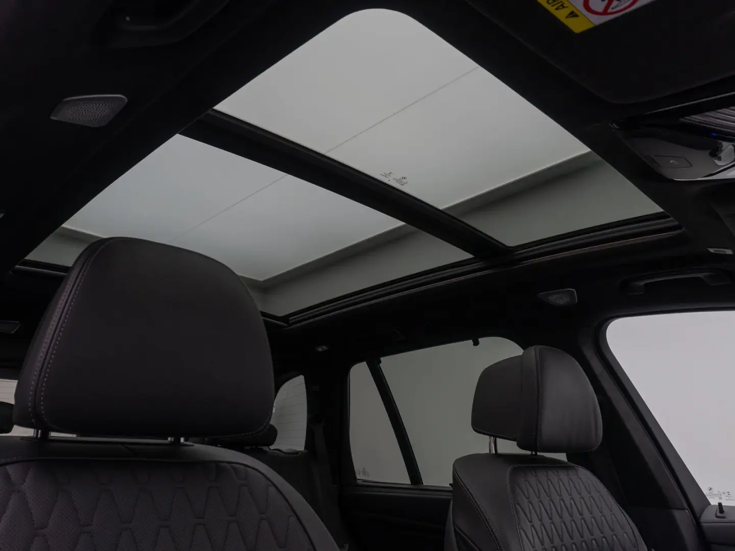 X5 M50i Spezial Edition Laser B&W DisplKey Voll