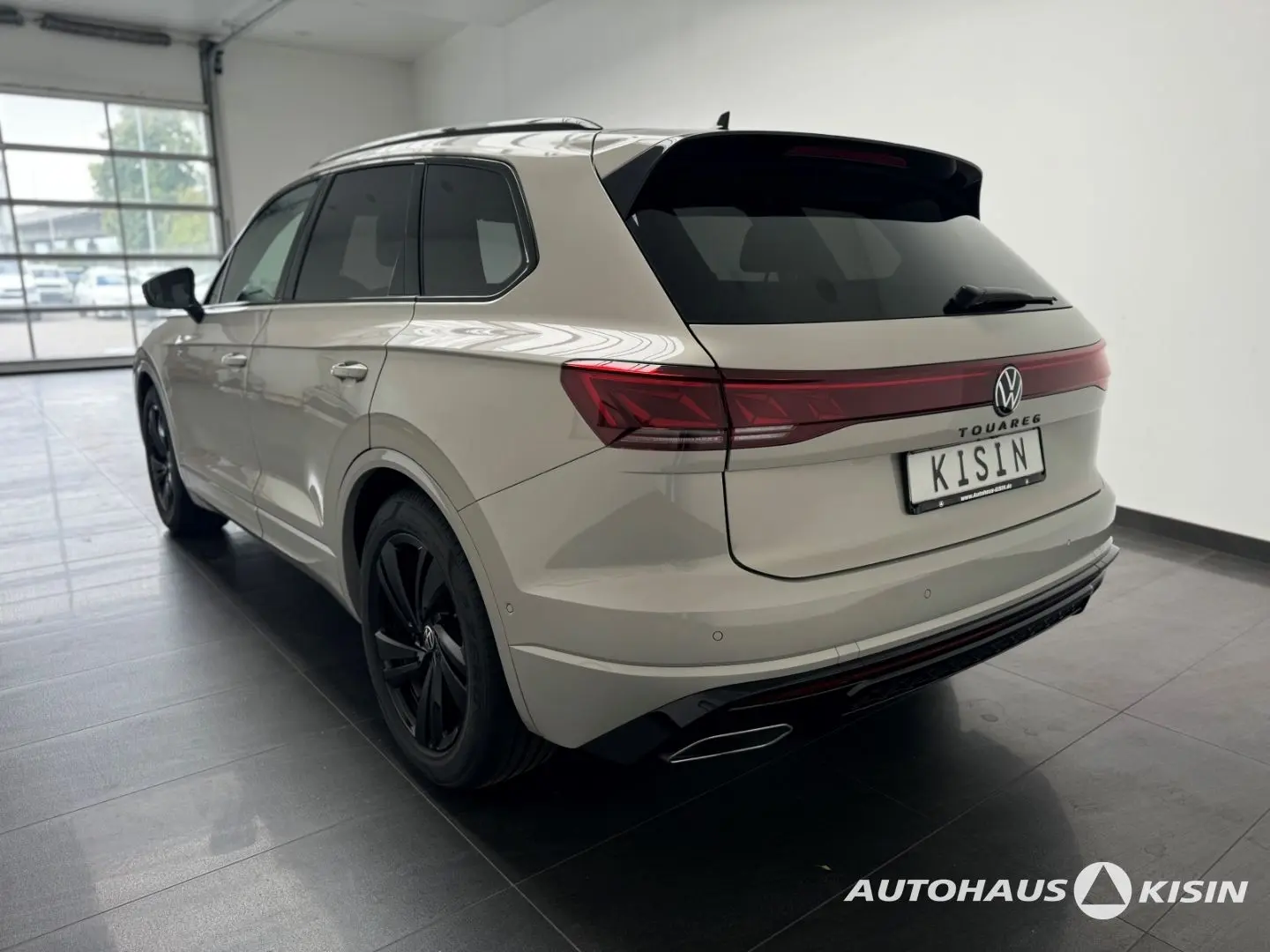 Touareg 3.0 TSI 4M R-Line V6 /Luftf /Pano /STHZG