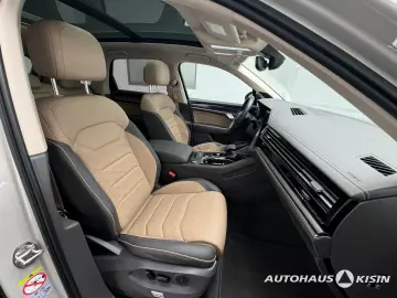 Touareg 3.0 TSI 4M R-Line V6 /Luftf /Pano /STHZG