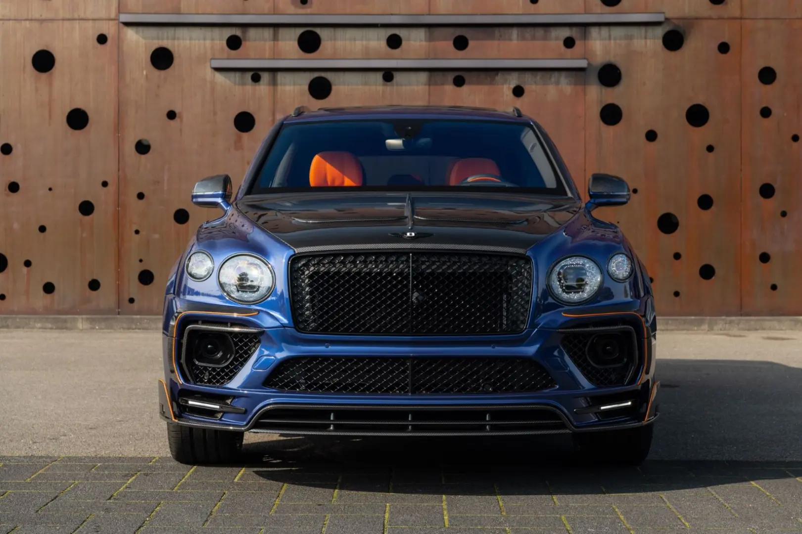Bentayga V8 MANSORY * CARBON*CERAMIC BRAKES*