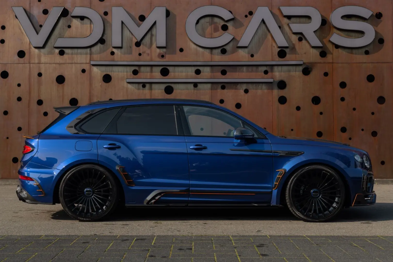Bentayga V8 MANSORY * CARBON*CERAMIC BRAKES*