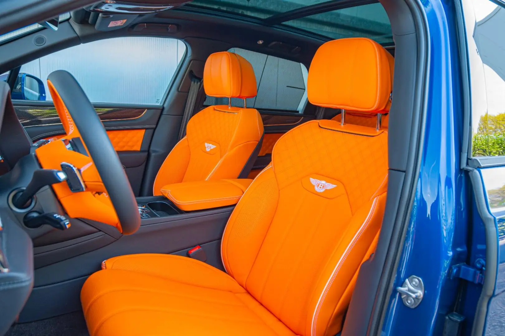 Bentayga V8 MANSORY * CARBON*CERAMIC BRAKES*