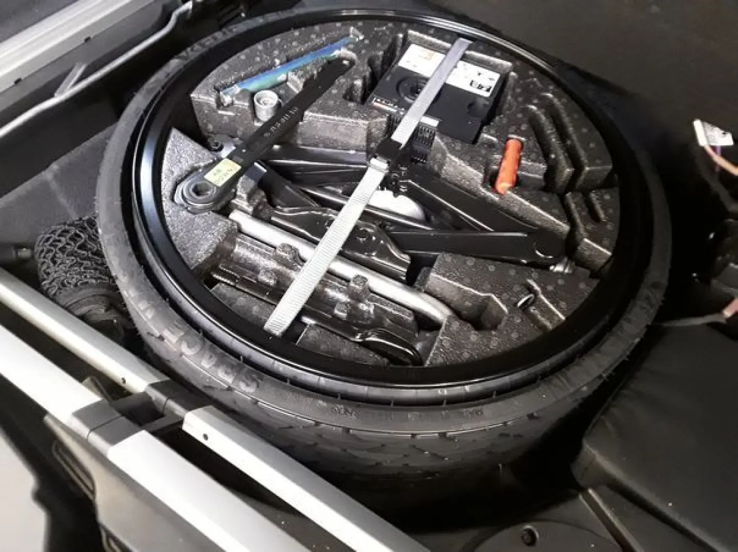Touareg R-Line TSi Adaptivfahrwerk/Allradlenkung