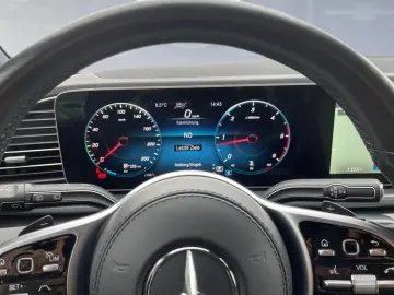 GLE 400 d 4M AMG+PANODACH+NIGHT+DISTRONIC+360°