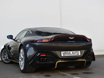 ASTON MARTIN VANTAGE 007 EDITIE LIMITATA