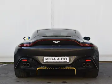 ASTON MARTIN VANTAGE 007 EDITIE LIMITATA
