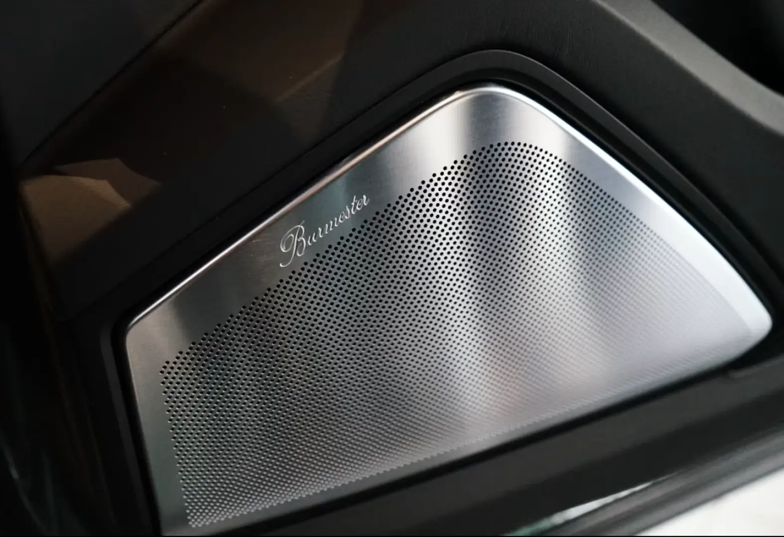 Porsche Cayenne Turbo E-Hybrid Coupé cu pachet GT